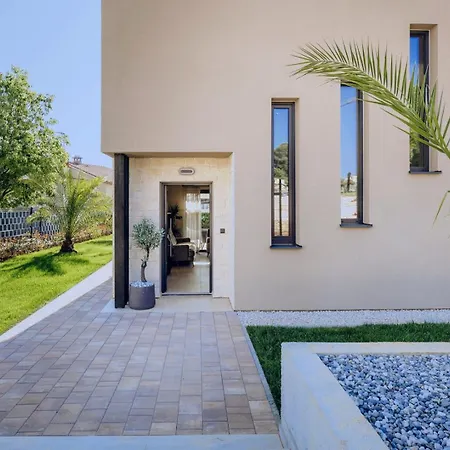 Villa Marine With Pool In Picturesque Village Tar Near Porec Tar-Vabriga