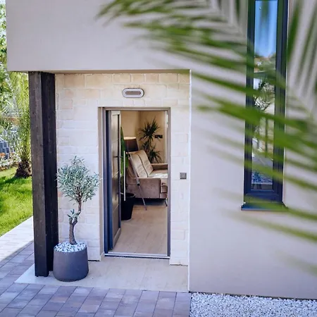 Villa Marine With Pool In Picturesque Village Tar Near Porec Tar-Vabriga