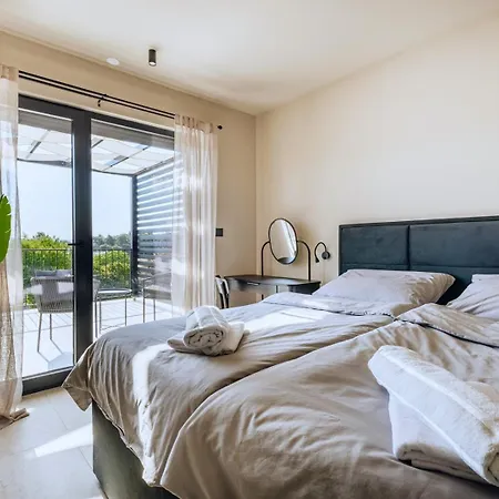 Villa Marine With Pool In Picturesque Village Tar Near Porec Tar-Vabriga