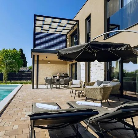 Villa Marine With Pool In Picturesque Village Tar Near Porec Tar-Vabriga